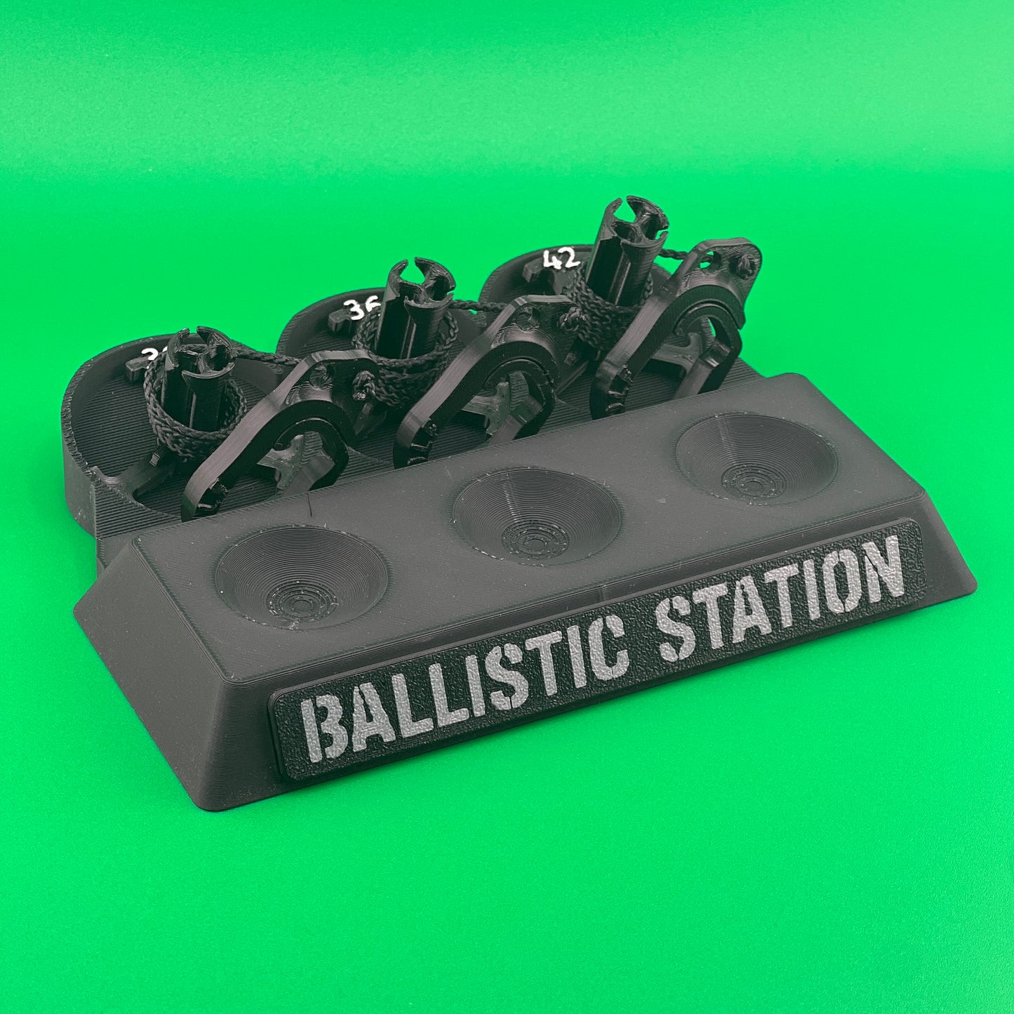 Limited Ballistic Station – Golf Ball & Tee Holder for Golf-Simulators
