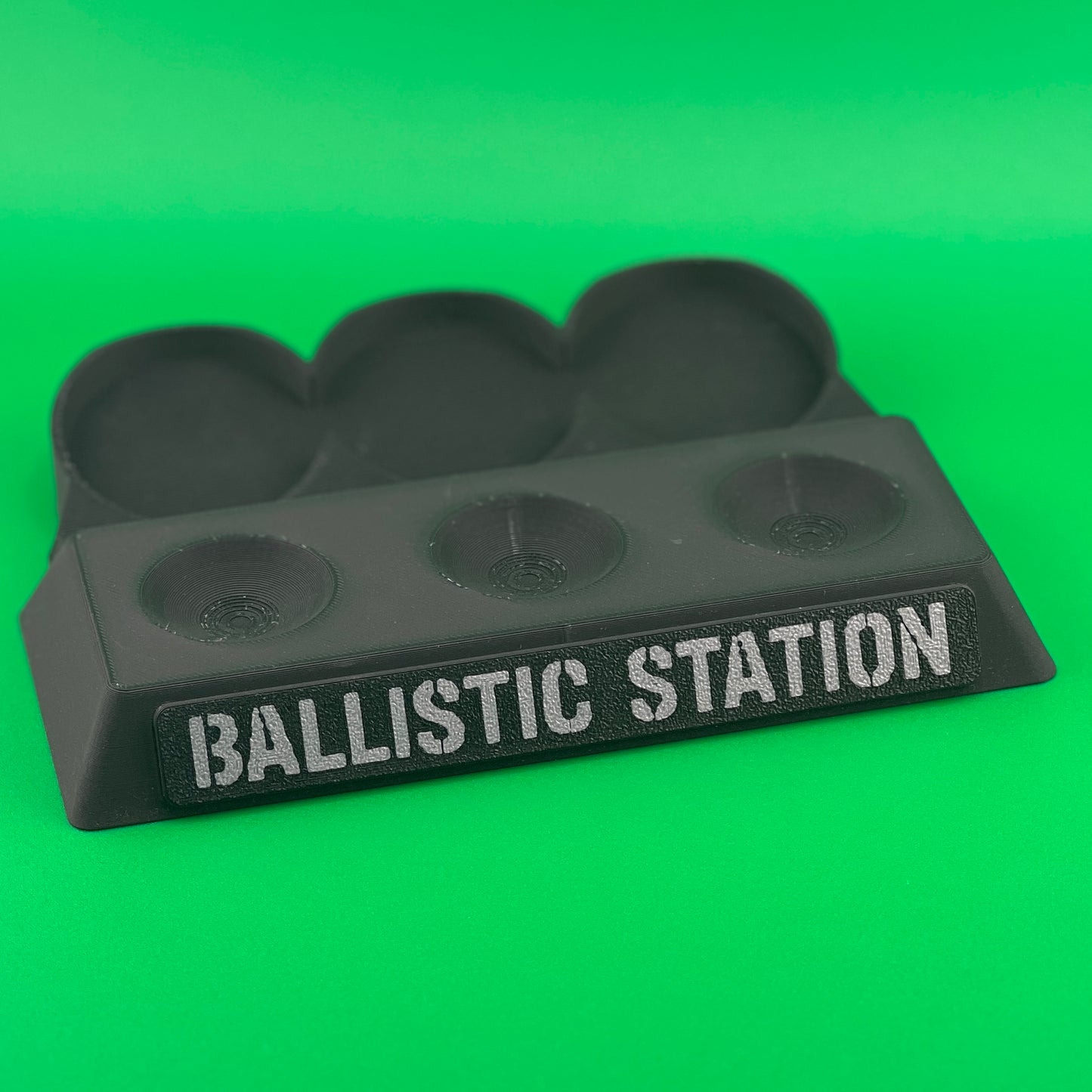 Limited Ballistic Station – Golf Ball & Tee Holder for Golf-Simulators